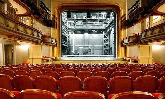 Auditions for children's performance of the National