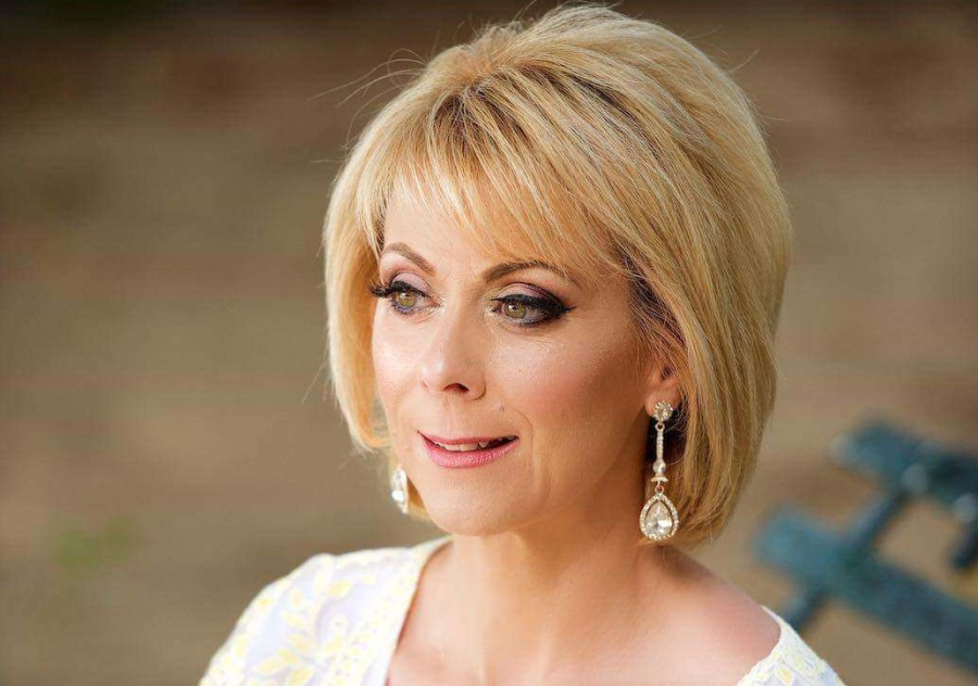 Ioanna Vlachou: The theater taught me to stand in the center of the stage boldly!