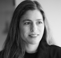 Iris Karagian