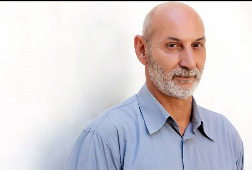 Κώστας Ξυκομηνός: Η ζωή μας έχει καταντήσει ένα κανιβαλιστικό show όπου από ένα μικρό 