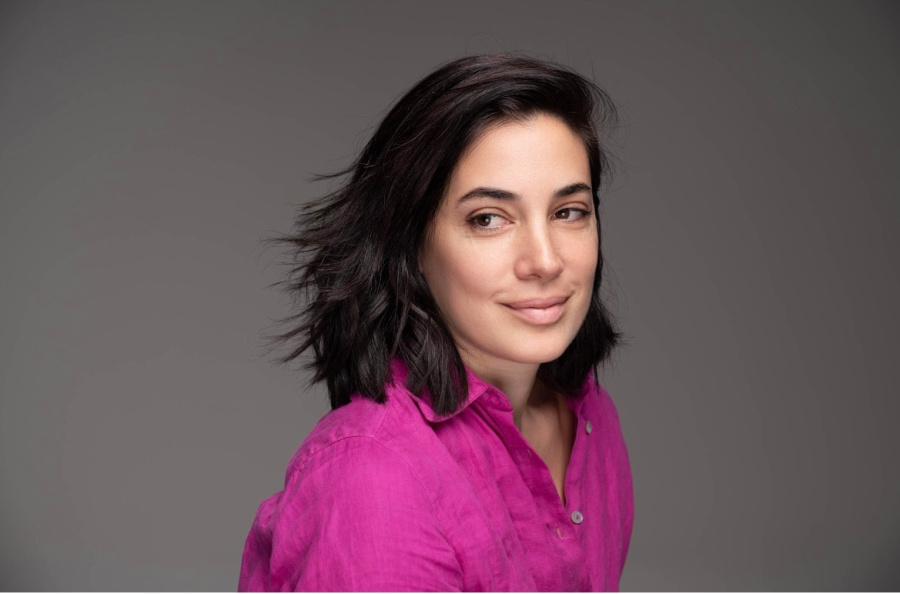 Rafika Sawis answers the questions of unstage