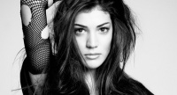 Ivi Adamou