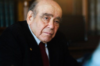 Θανάσης Βαλτινός