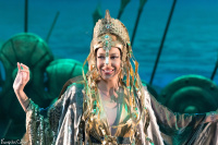 Τίνα Αλεξοπούλου Ιλιάδα, σκ. Κάρμεν Ρουγγέρη, πρωταγωνιστικος ρόλος της θεάς Ήρας. Christmas Theater 2023-2024