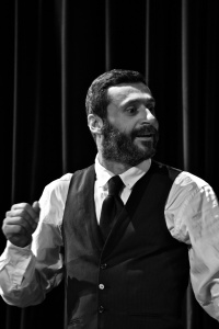 Οιδίποδας και Αντίποδας (2019)