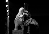 Ο Αδαής και ο Παράφρων (2018)