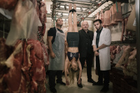 Αξύριστα πηγούνια (2019)