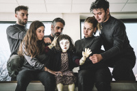 Εδώ Ουρανός (2020)