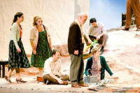 Η γειτονιά των αγγέλων (2013)