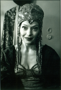 Μαρία Αλιφέρη - Ιωάννης ο Πρόδρομος, 2002 (θέατρο)