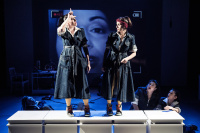 ΚΑΙ ΤΩΡΑ: Ο ΚΟΣΜΟΣ! ή Αυτό που αποκαλείτε Έξω, εμένα δεν μου λέει τίποτα (2020)