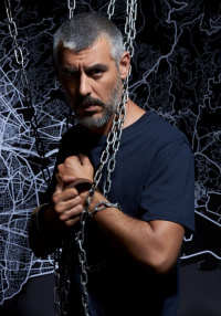 Κάποιος να με προσέχει (2023)