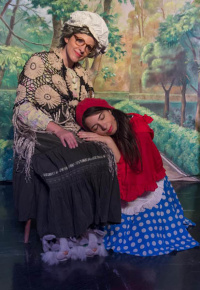 Little Red Riding Hood (2016)
