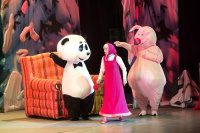 Masha and the Bear (2022)