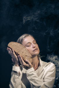 With one hand he held Karagatsis and with the other the cigarette 2019