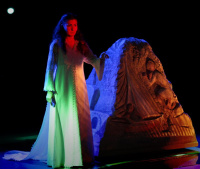Αλεξία Φωτιάδου - Το Μυρολόγι της Φώκιας- το Καμίνι, 2016 (θέατρο)