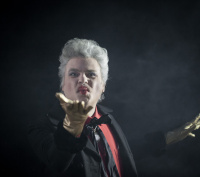 Nikos Karathanos