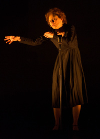 Nathalie Lermitte - Piaf, Μια ζωή στο φως και τη σκιά, 2020 (θέατρο)