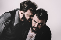 Ο πουπουλένιος (2022)
