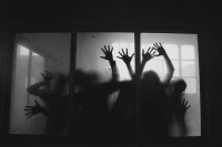 Σαν Θεός (2017)