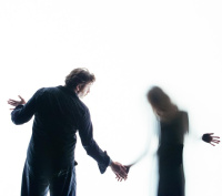 Σκοτεινές Γλώσσες (2015)