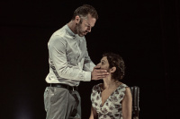 Εύη Σαουλίδου - Τέφρα και σκιά, 2015 (θέατρο)