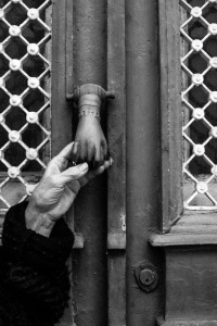 Foreign doors (2019)