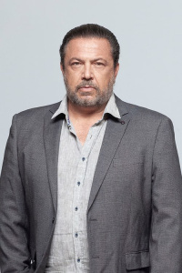 Στάθης Σταμουλακάτος